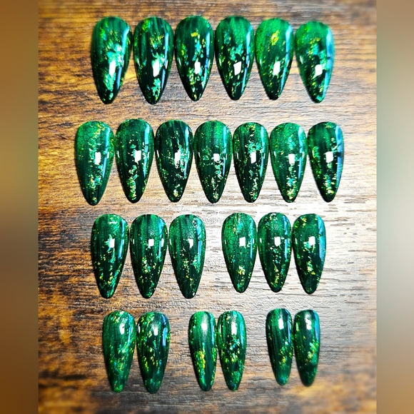 Custom Handcrafted Press On Set - Medium Almond - NWOT - Picture 1 of 7